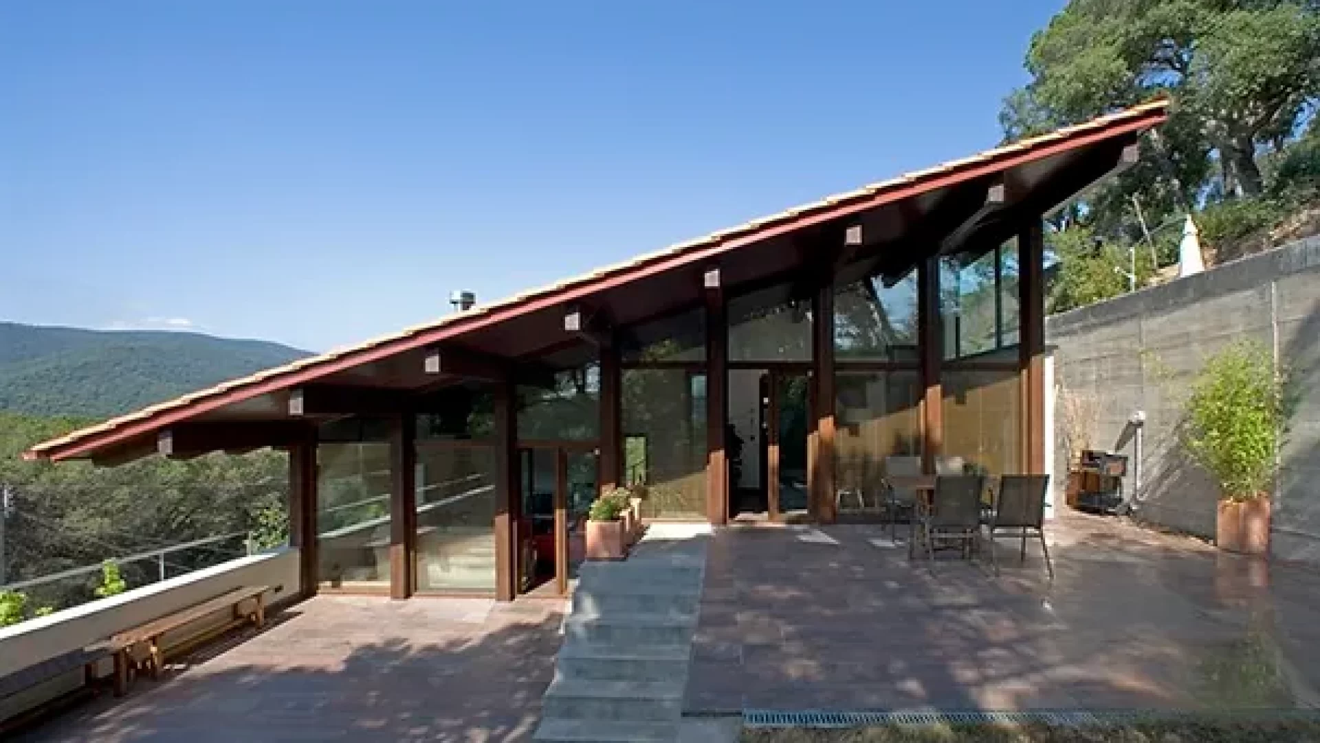 55114c_7bbfd672500c4e3aae0e4073474a79c4~mv2